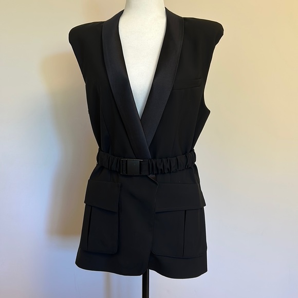 SMYTHE
Belted Sleeveless Blazer/vest - Black size 8 - Picture 4 of 11